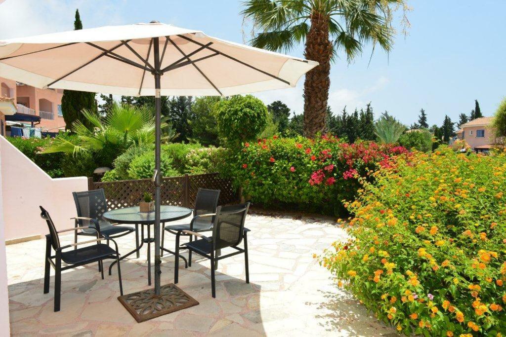 Limnaria Villas Sunny Garden Apartment Paphos Exteriér fotografie